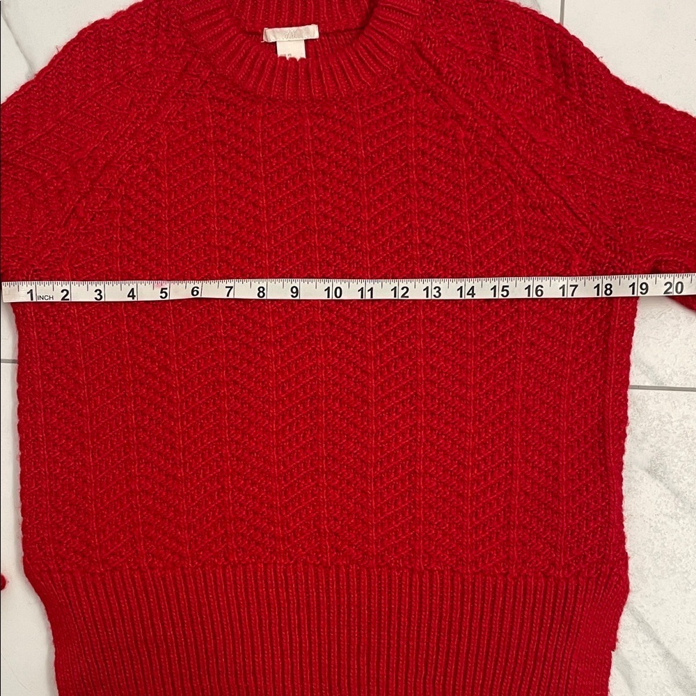 H & M Red Knit Sweater Crew Neck Chevron Pattern Size XS - Picture 11 of 16
